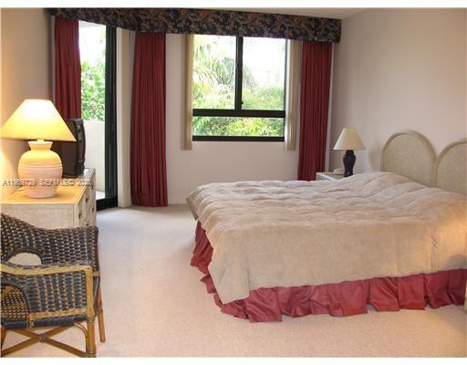 181 Crandon Blvd #308 Key Biscayne, FL 33149