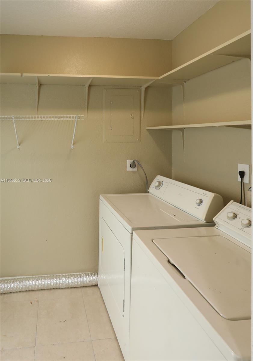 2656 SW 31st Ct #2654 Miami, FL 33133