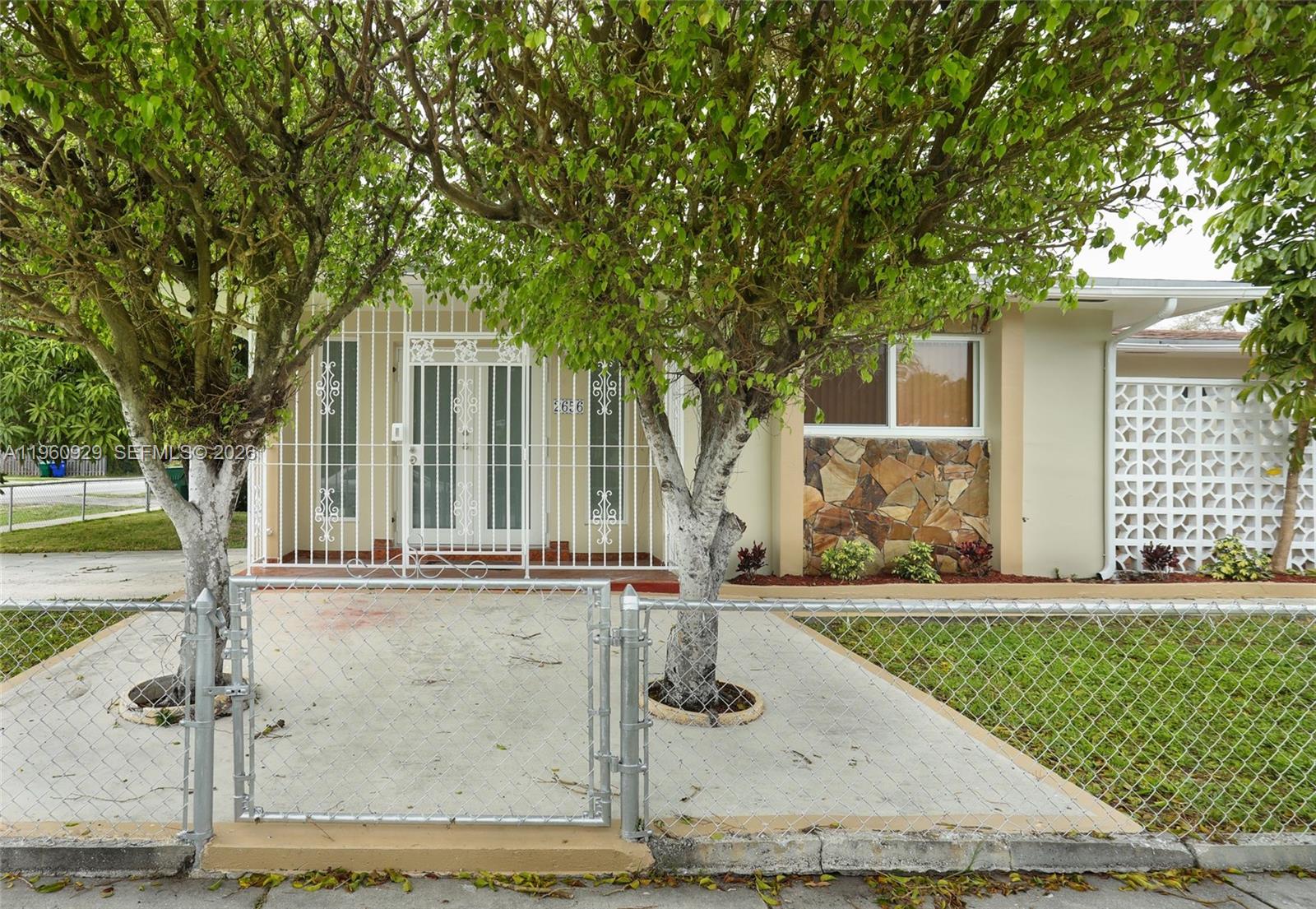 2656 SW 31st Ct #2654 Miami, FL 33133