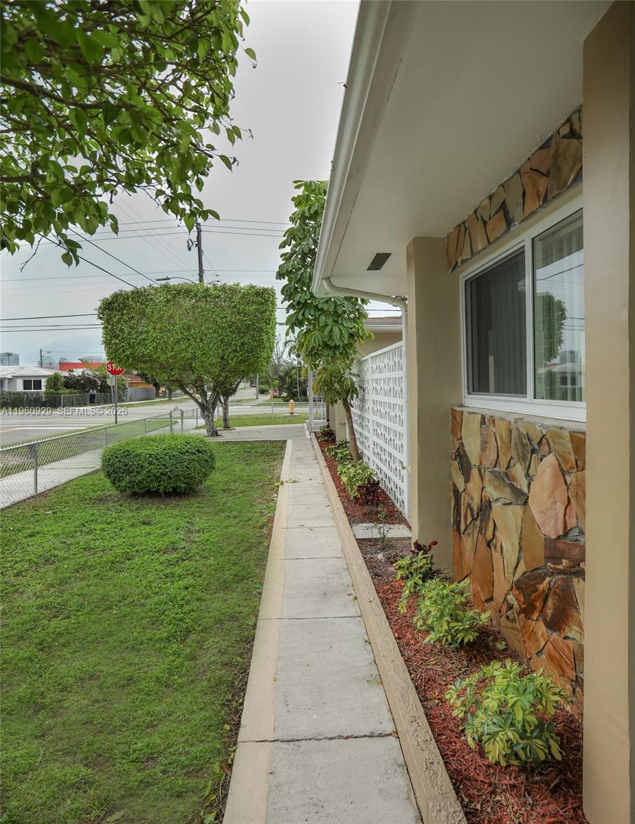 2656 SW 31st Ct #2654 Miami, FL 33133