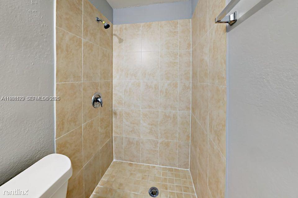 1107 SW 22nd Ter Fort Lauderdale, FL 33312