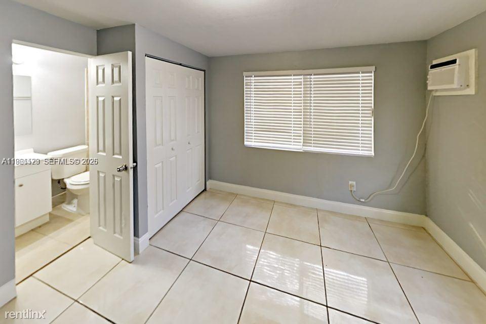 1107 SW 22nd Ter Fort Lauderdale, FL 33312