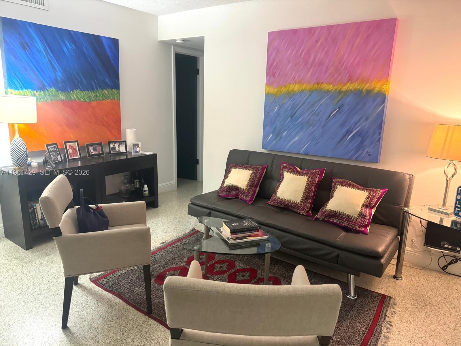 755 SW 6th St #6 Miami, FL 33130