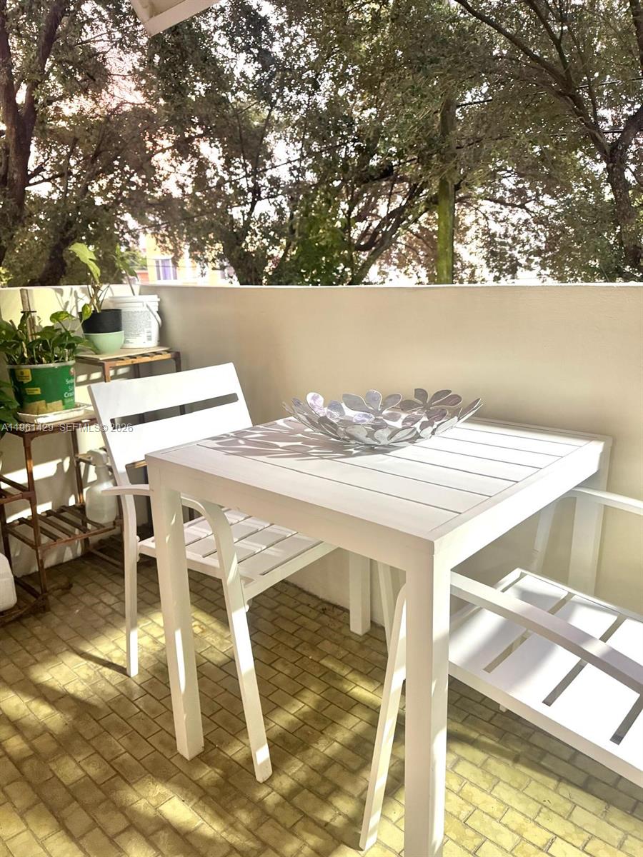 755 SW 6th St #6 Miami, FL 33130