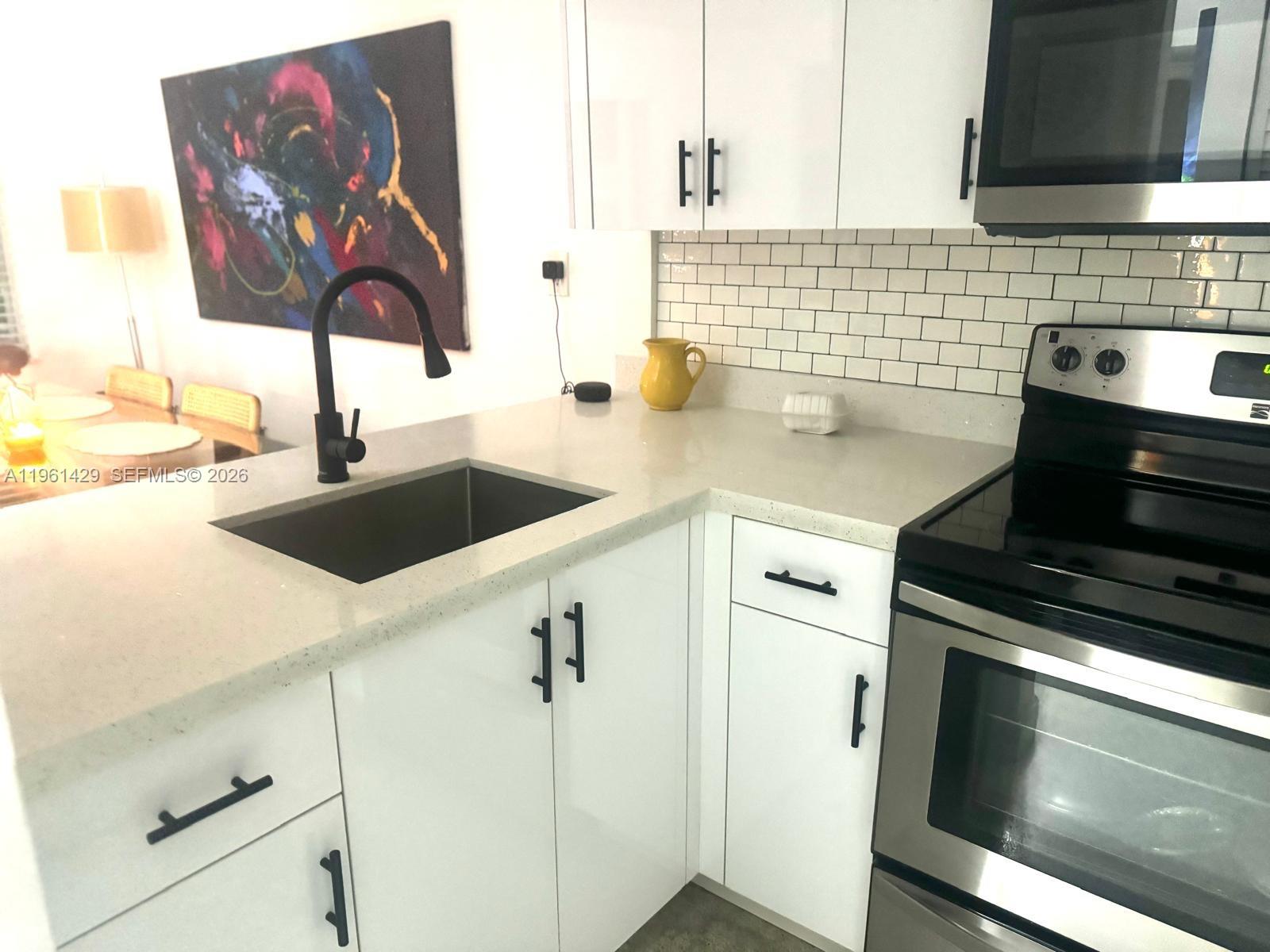 755 SW 6th St #6 Miami, FL 33130