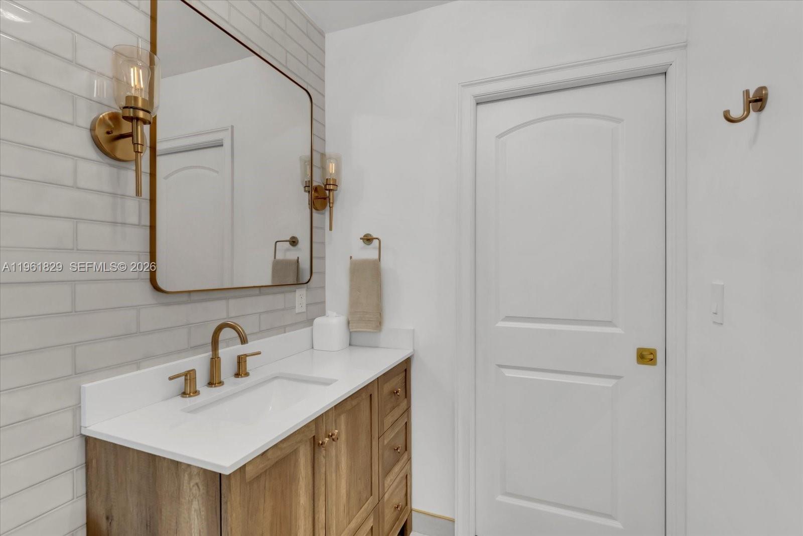 1161 Sunset Dr Coral Gables, FL 33143