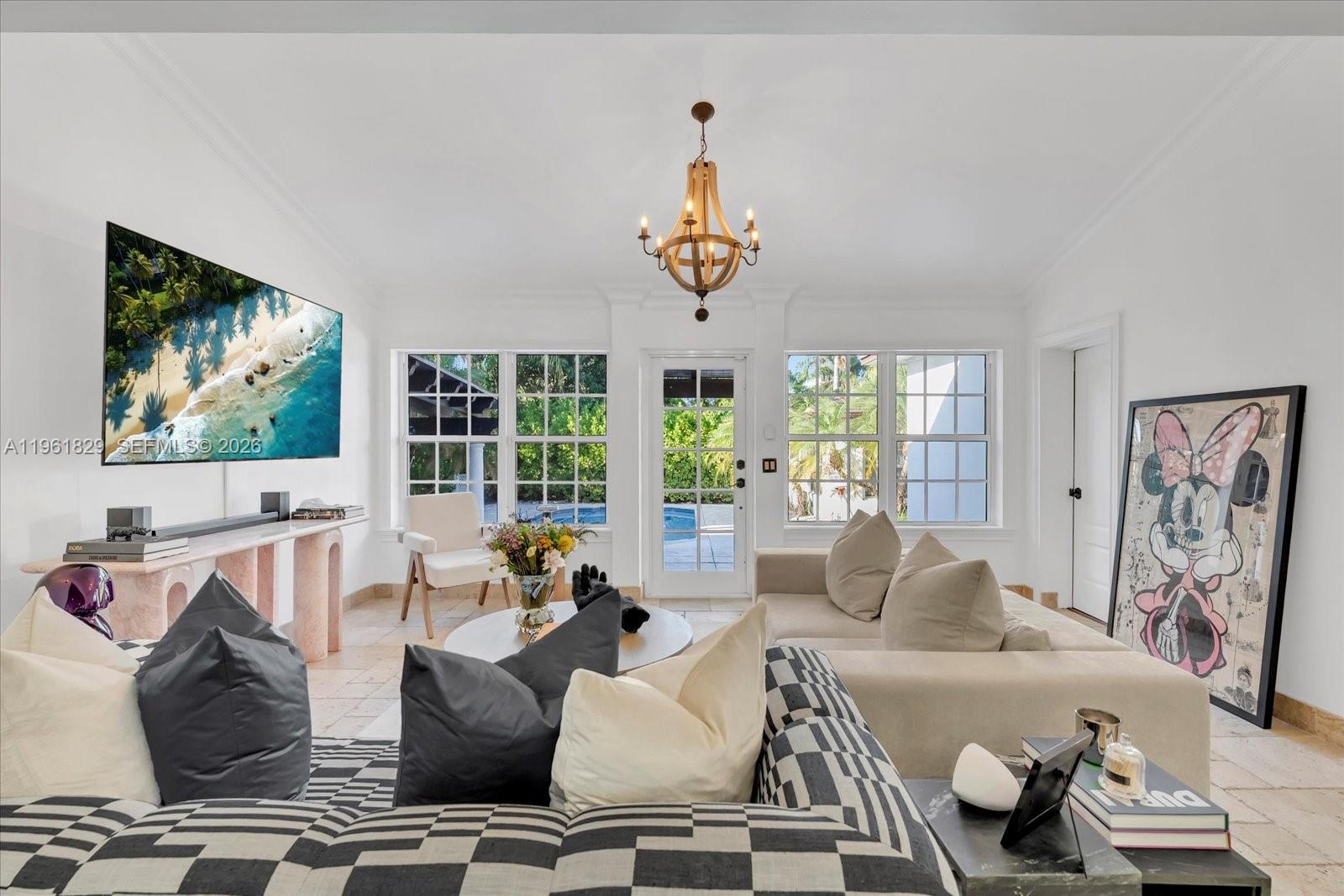 1161 Sunset Dr Coral Gables, FL 33143