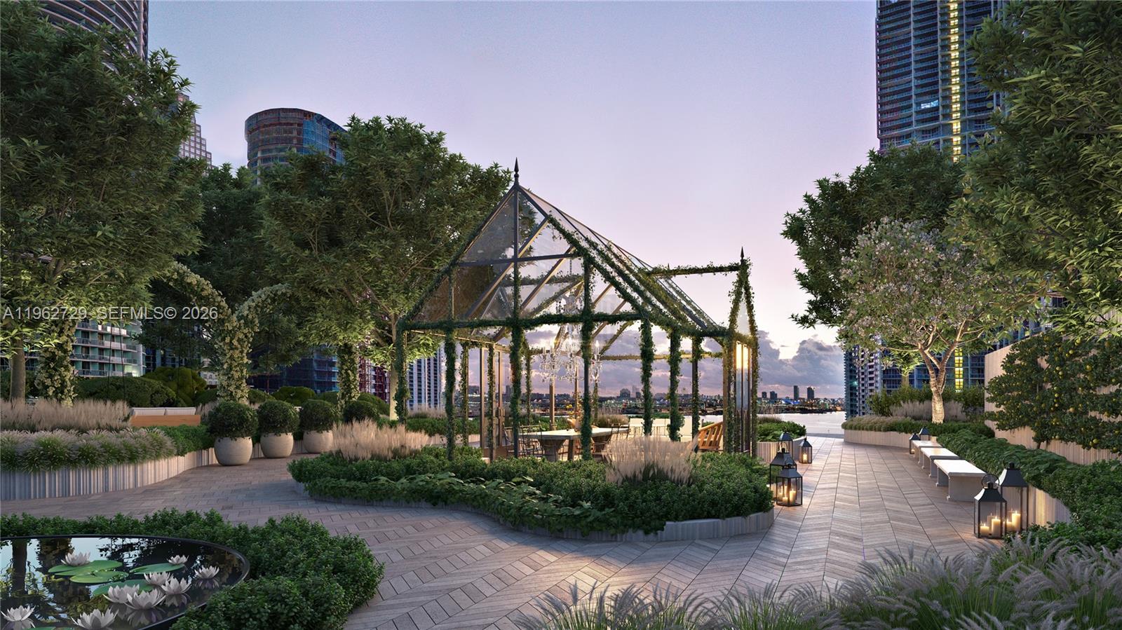 99 SE 5th St #UPH02 Miami, FL 33131