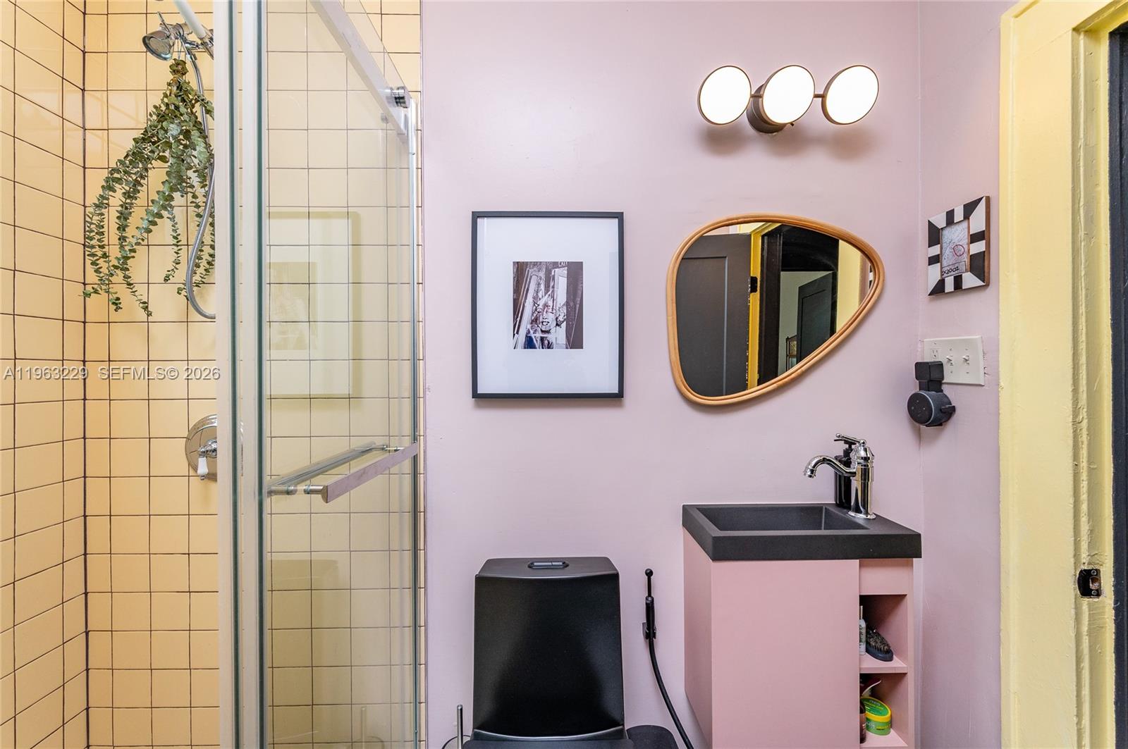 1844 NW 47th St Miami, FL 33142