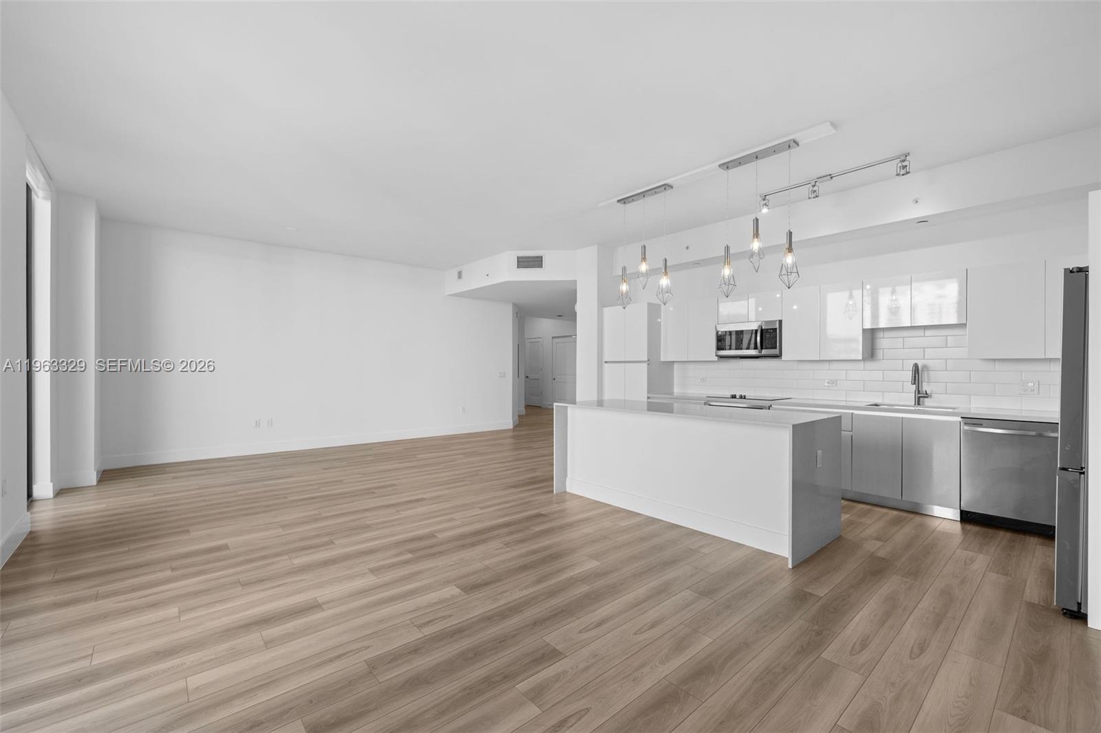 101 Diplomat Pkwy #0501 Hallandale Beach, FL 33009