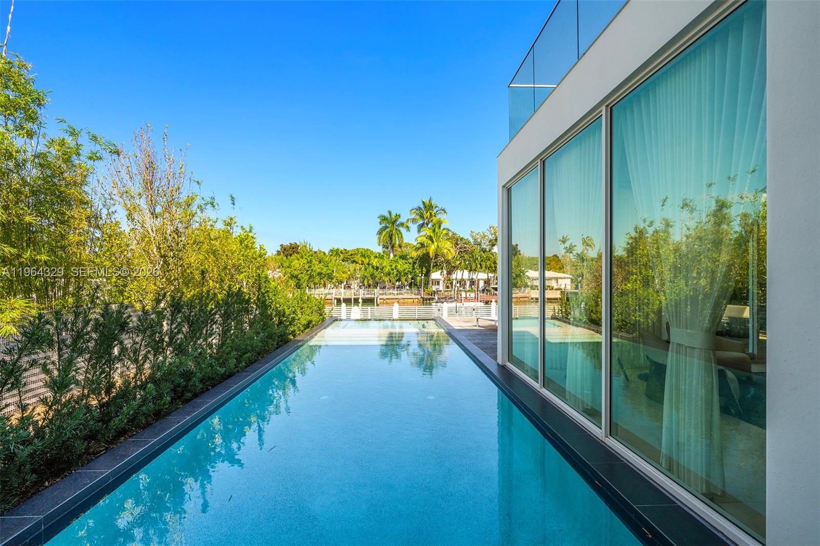 1031 W 48th St #6 Miami Beach, FL 33140