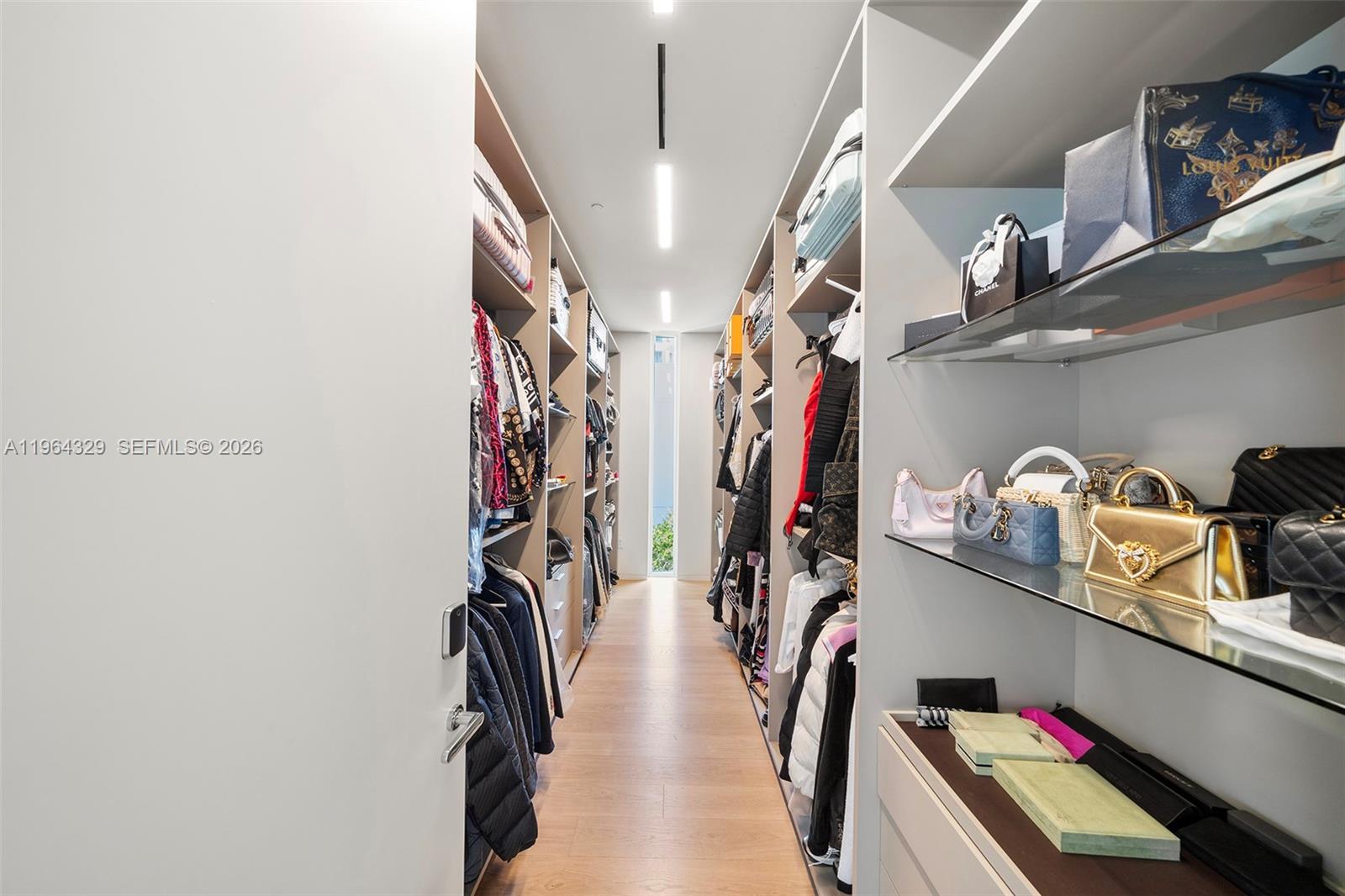 1031 W 48th St #6 Miami Beach, FL 33140