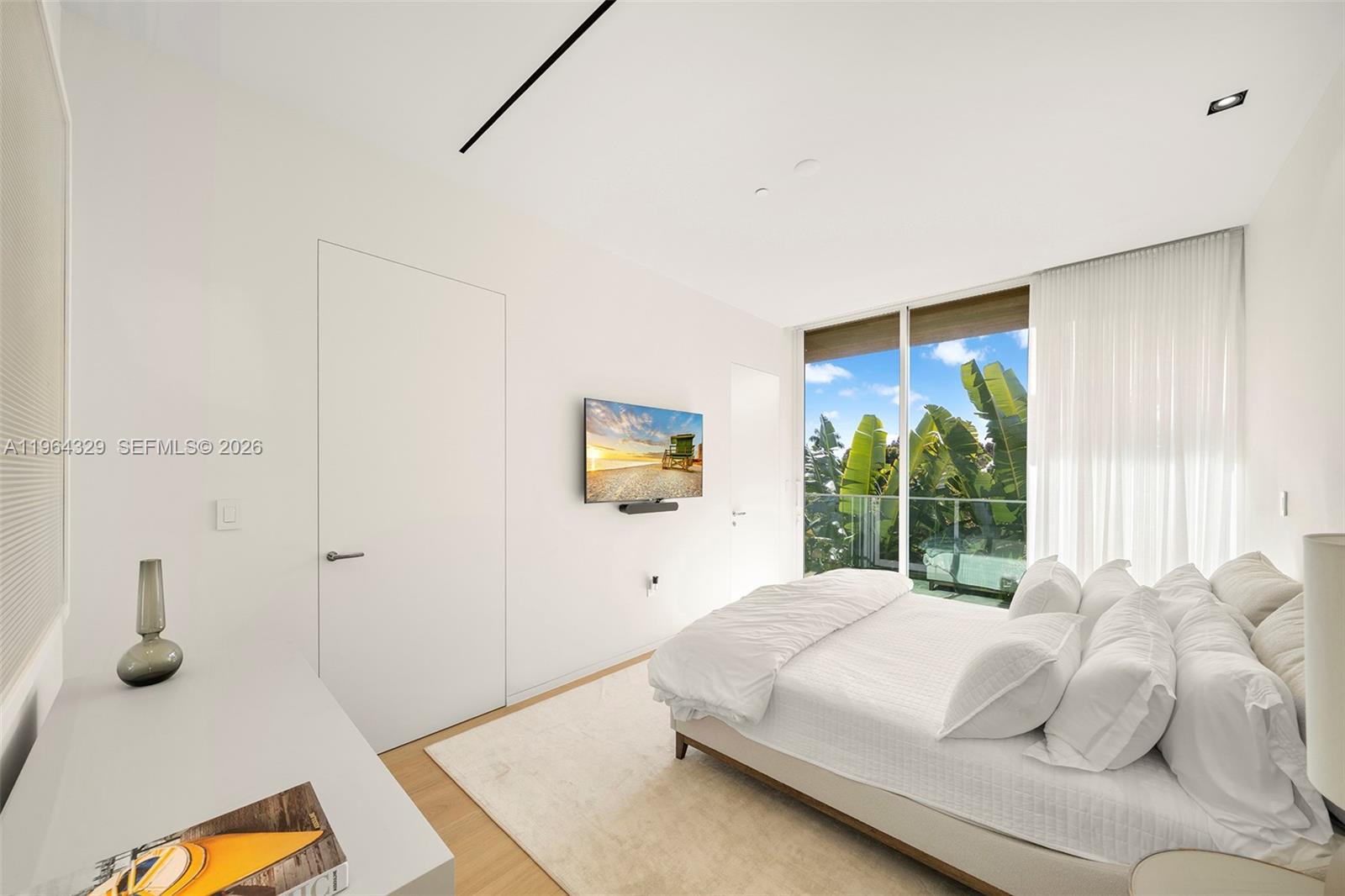 1031 W 48th St #6 Miami Beach, FL 33140