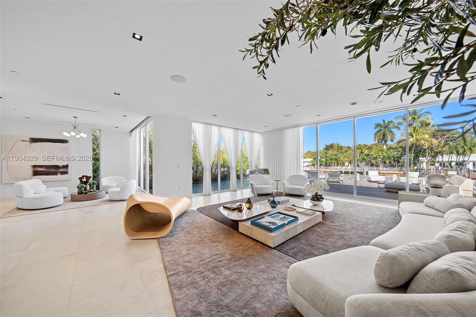 1031 W 48th St #6 Miami Beach, FL 33140