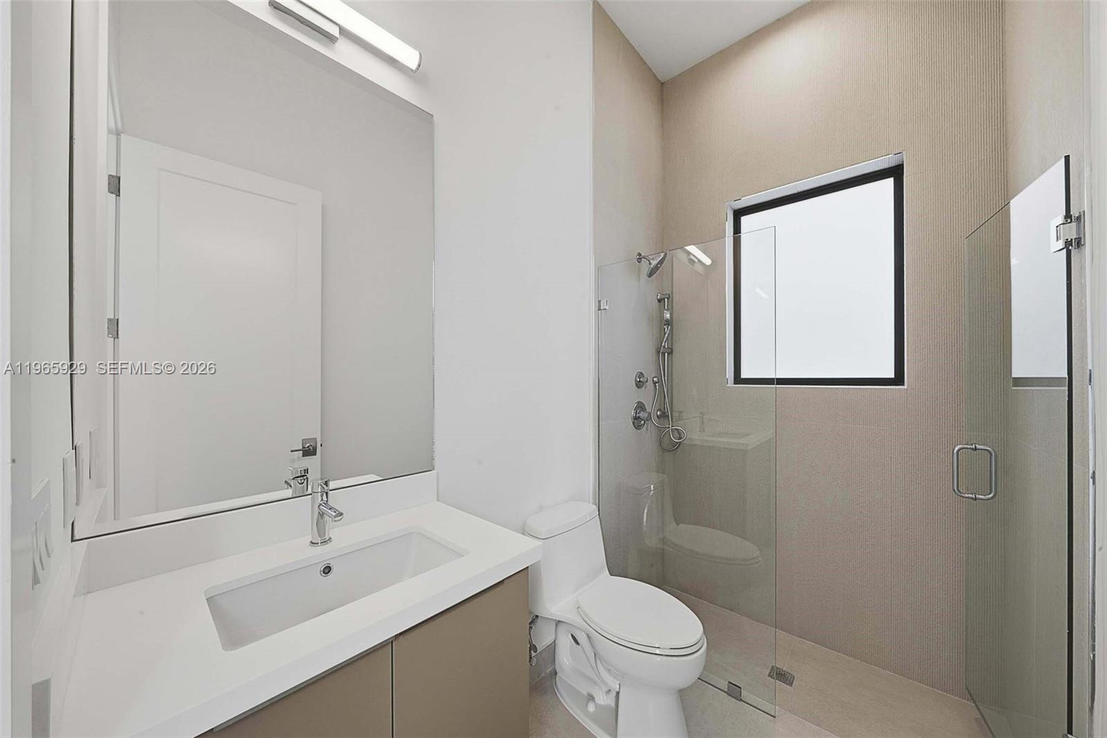 5718 W Ashwood Cir W Hollywood, FL 33312