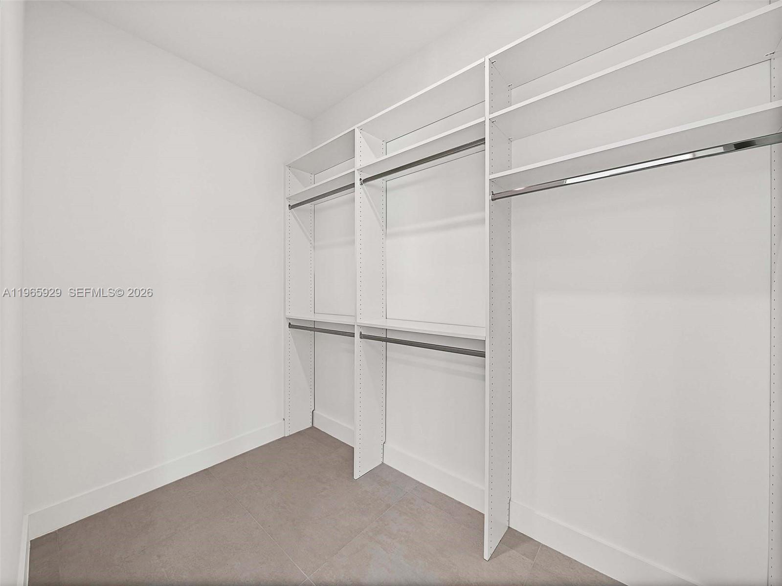 5718 W Ashwood Cir W Hollywood, FL 33312