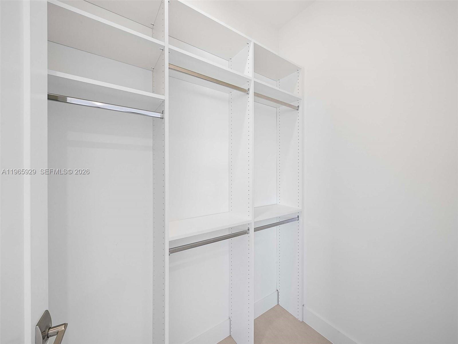 5718 W Ashwood Cir W Hollywood, FL 33312