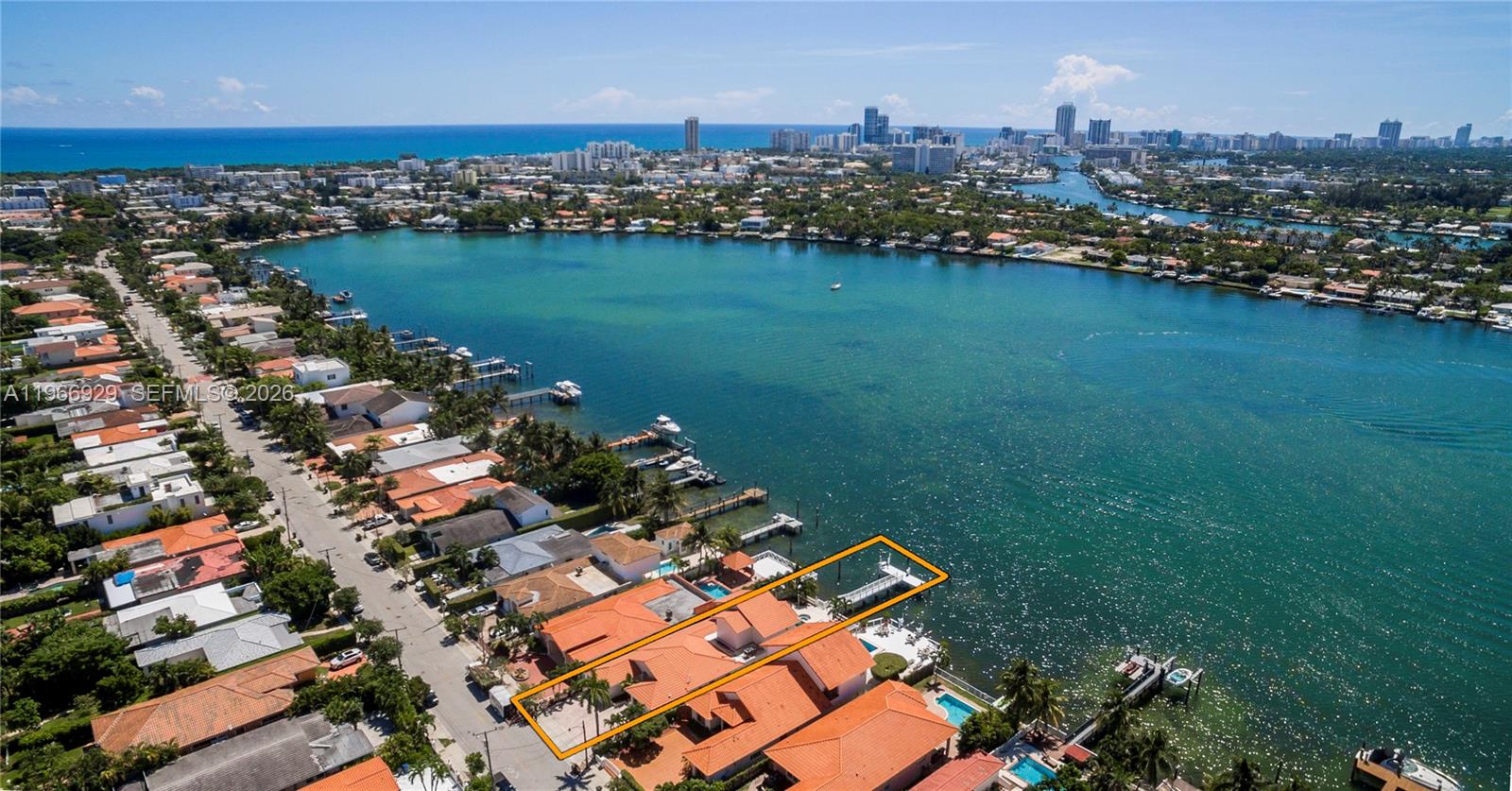 1400 Stillwater Dr Miami Beach, FL 33141