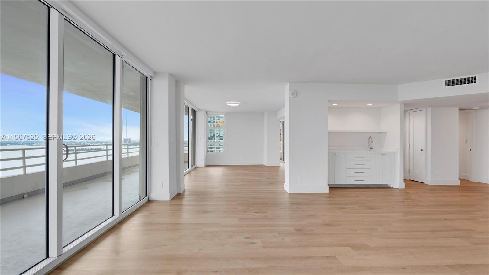 555 NE 34th St #301 Miami, FL 33137