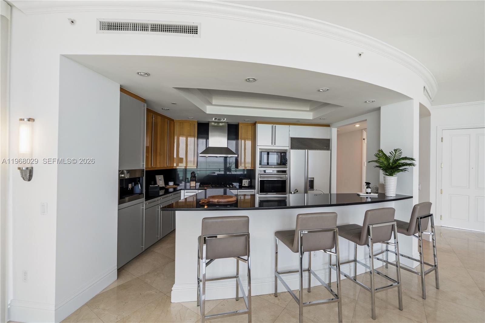 10295 Collins Ave #801 Bal Harbour, FL 33154