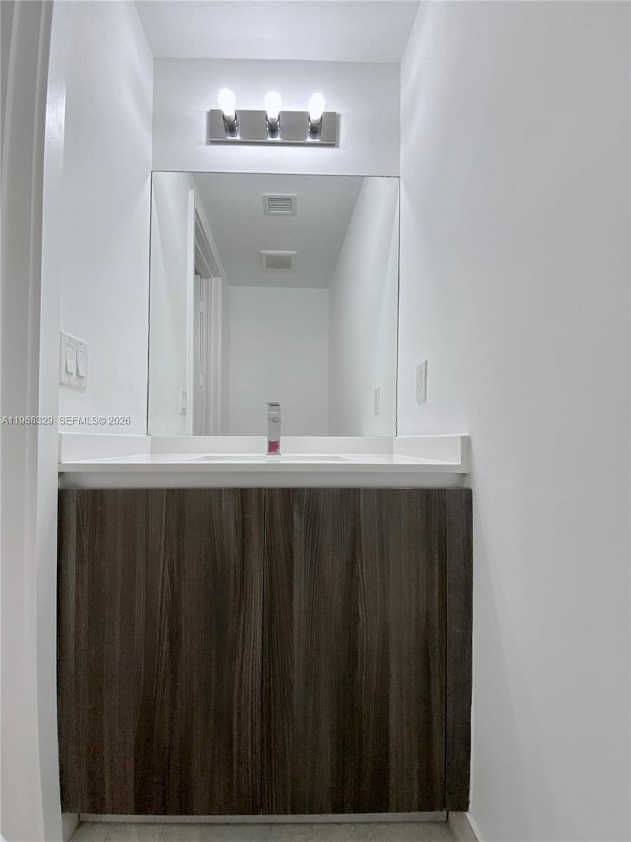 image Aria on the Bay30