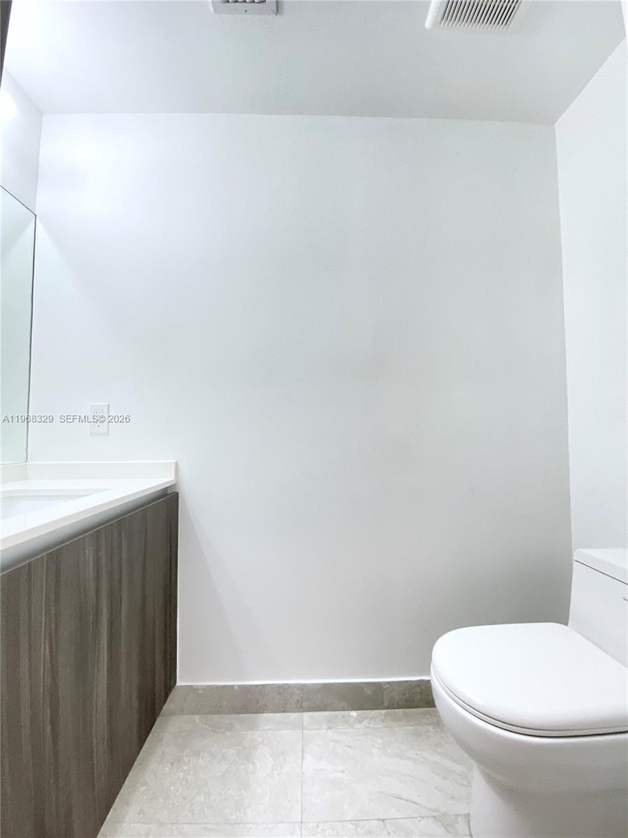 image Aria on the Bay31