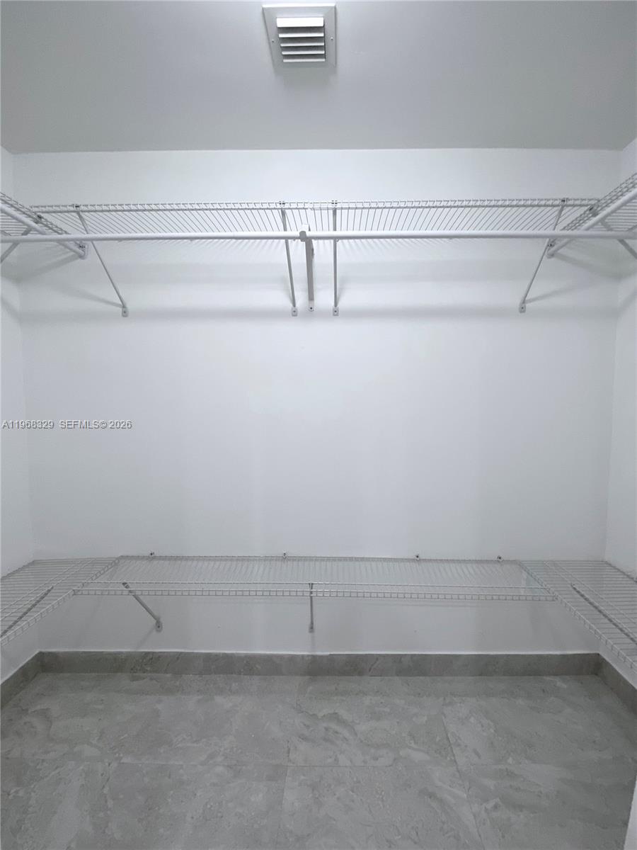 image Aria on the Bay35