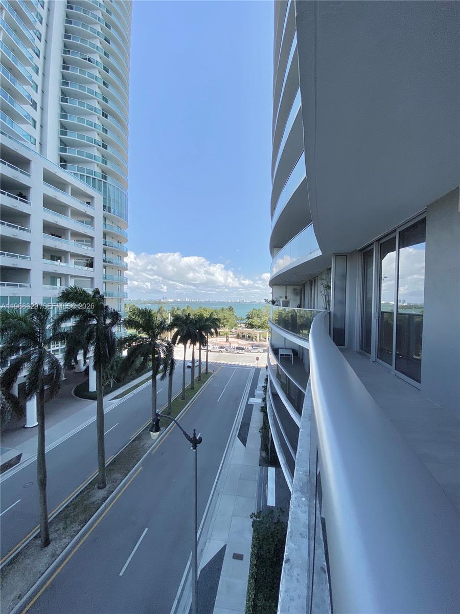 image Aria on the Bay41