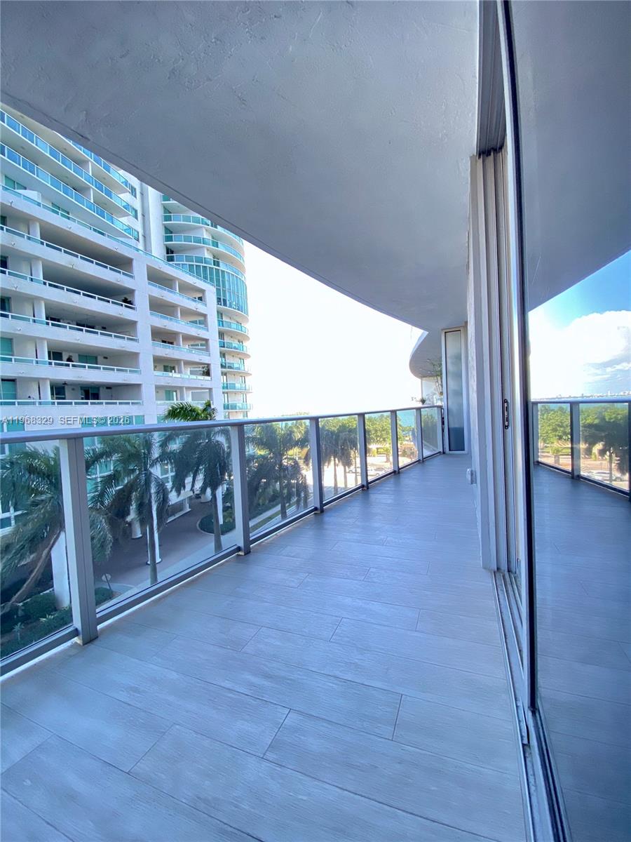 image Aria on the Bay42