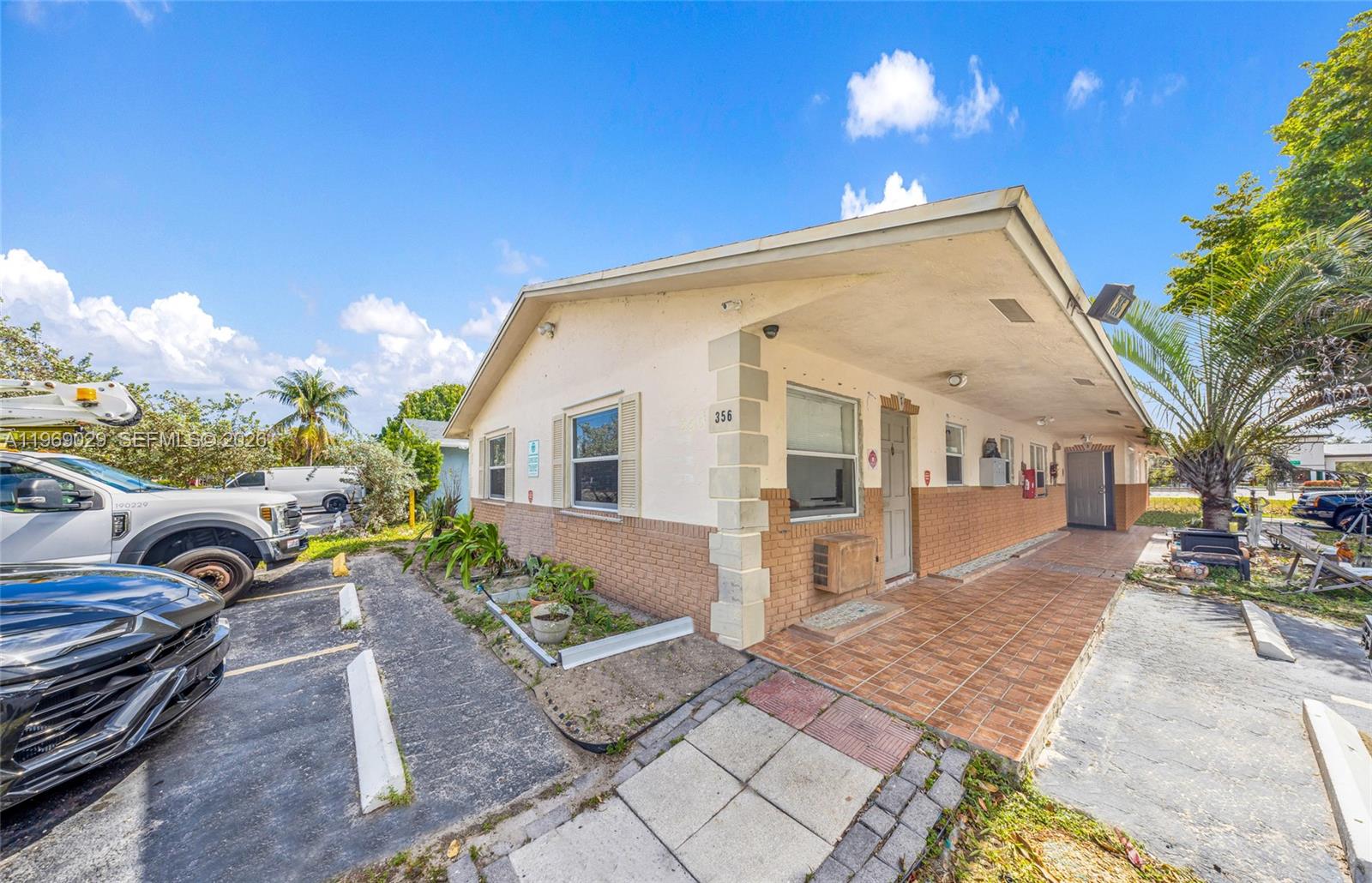 356 SW 2nd Pl Pompano Beach, FL 33060