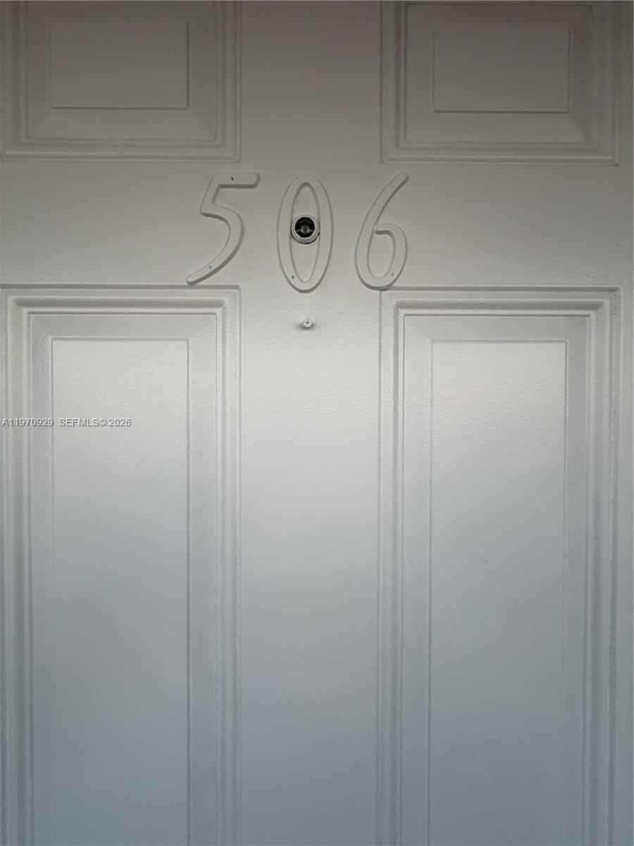 7900 Tatum Waterway Dr #506 Miami Beach, FL 33141