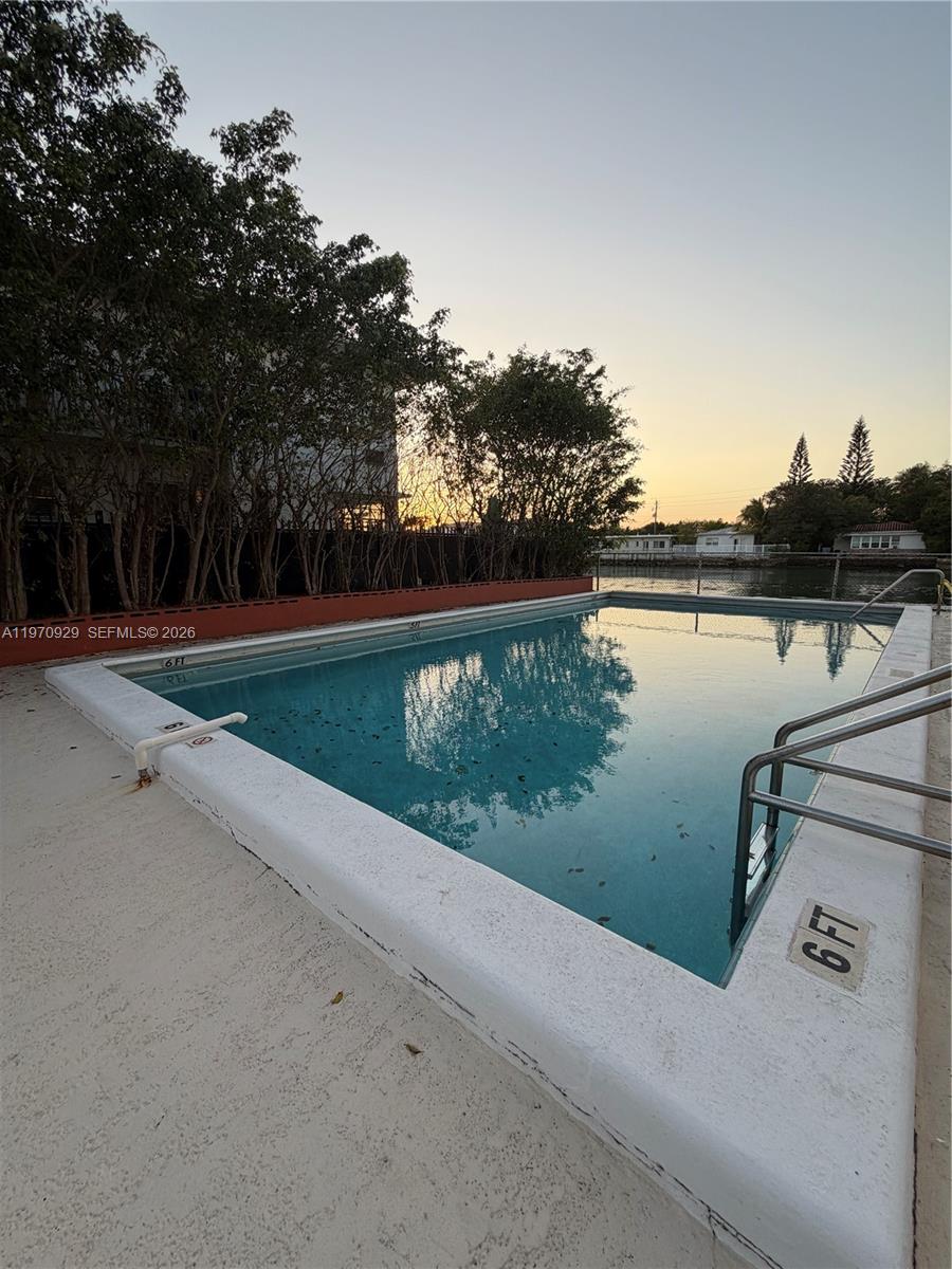 7900 Tatum Waterway Dr #506 Miami Beach, FL 33141