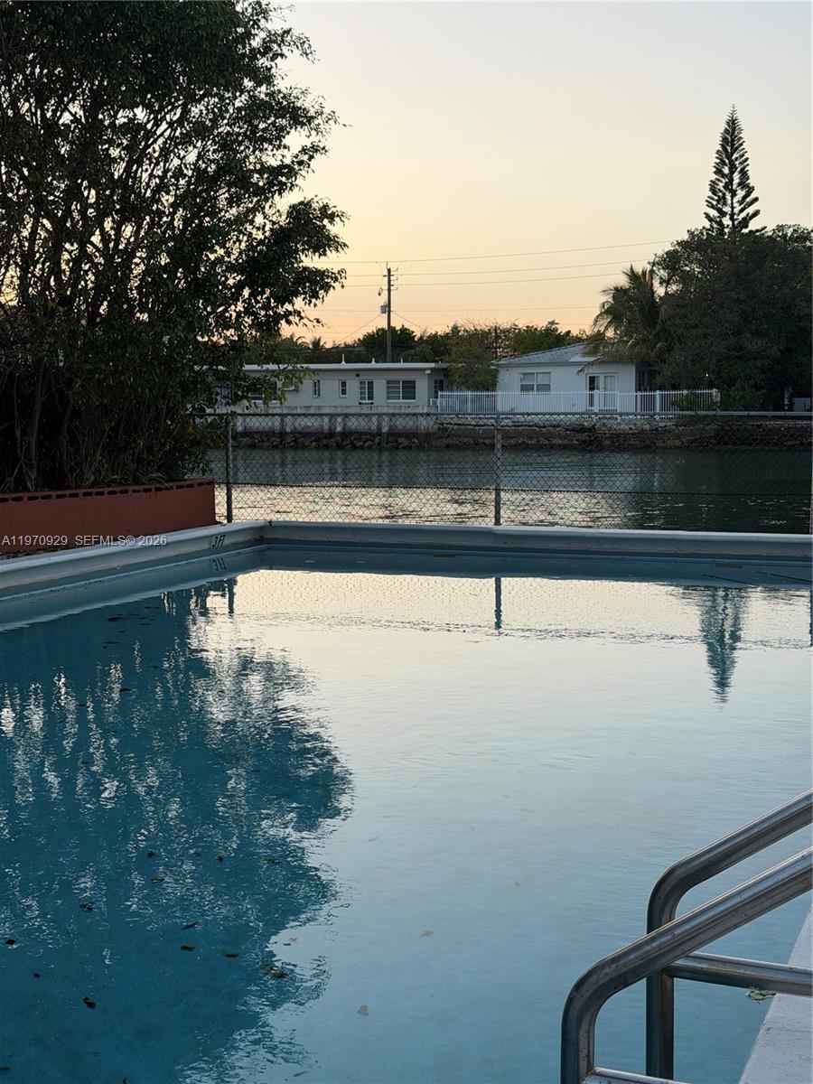 7900 Tatum Waterway Dr #506 Miami Beach, FL 33141