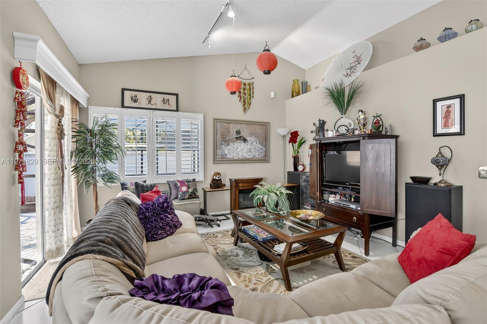 2897 Quail Run Ln Davie, FL 33328