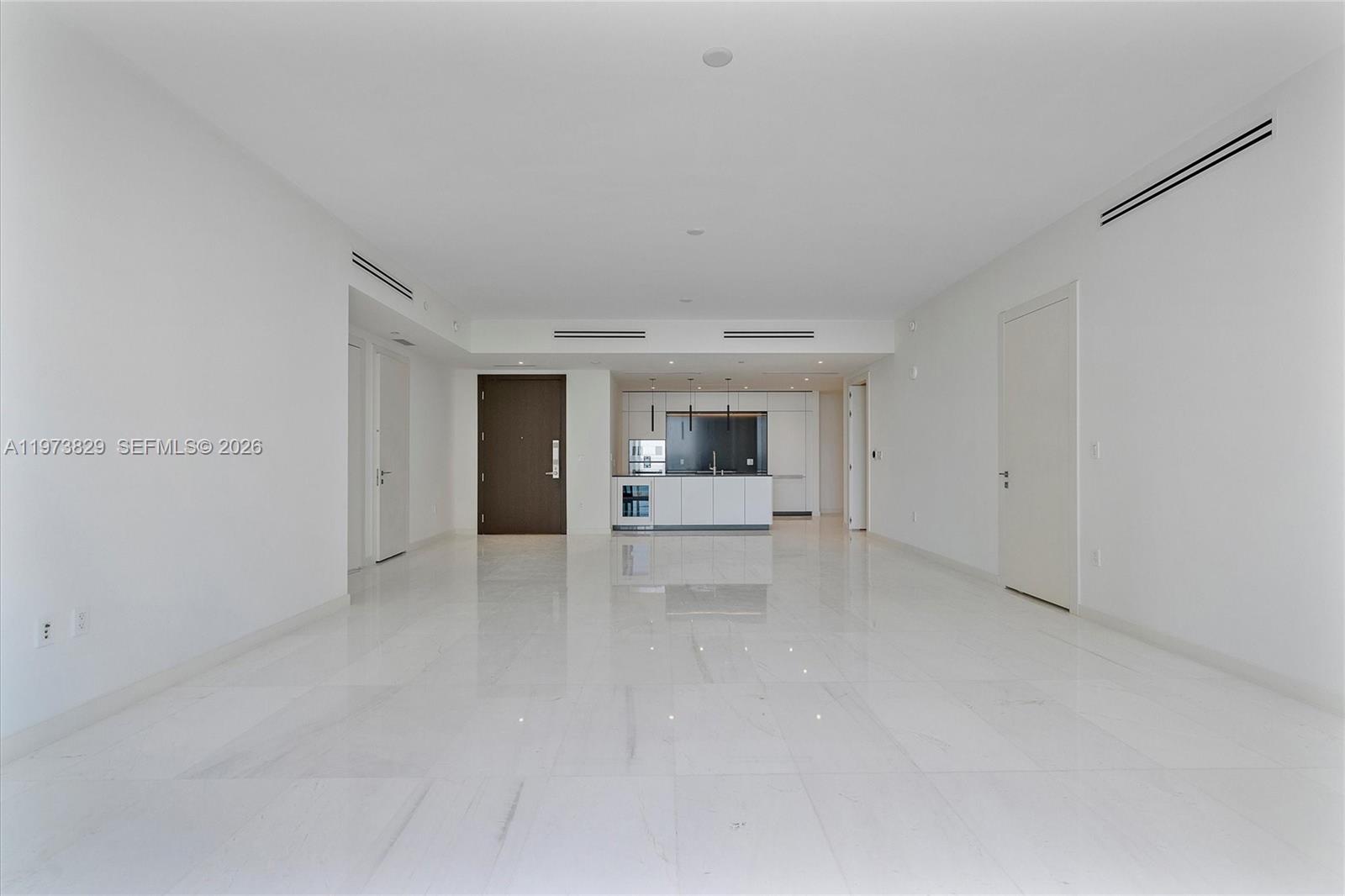 300 Biscayne Blvd Way #903 Miami, FL 33131