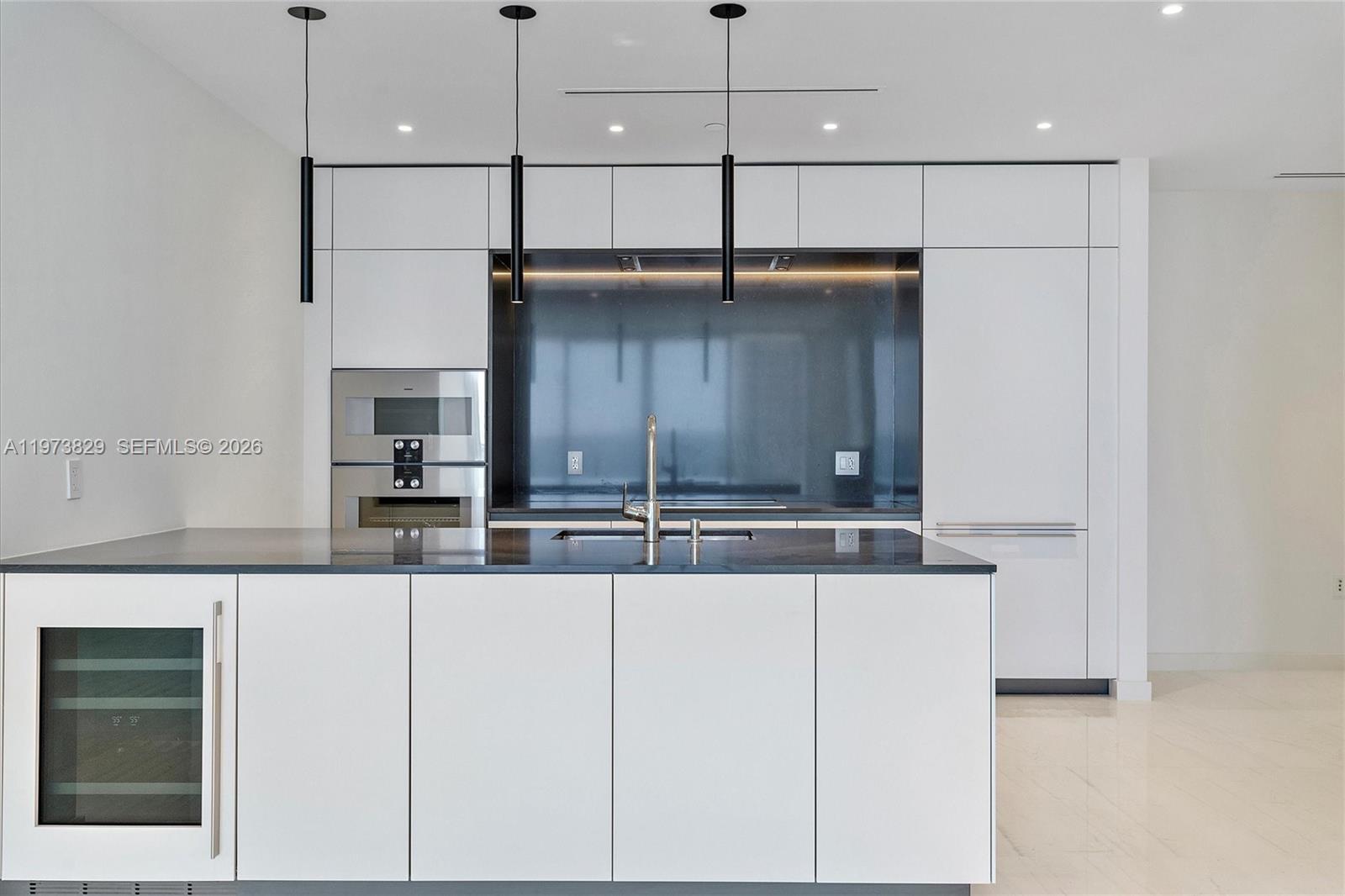 300 Biscayne Blvd Way #903 Miami, FL 33131