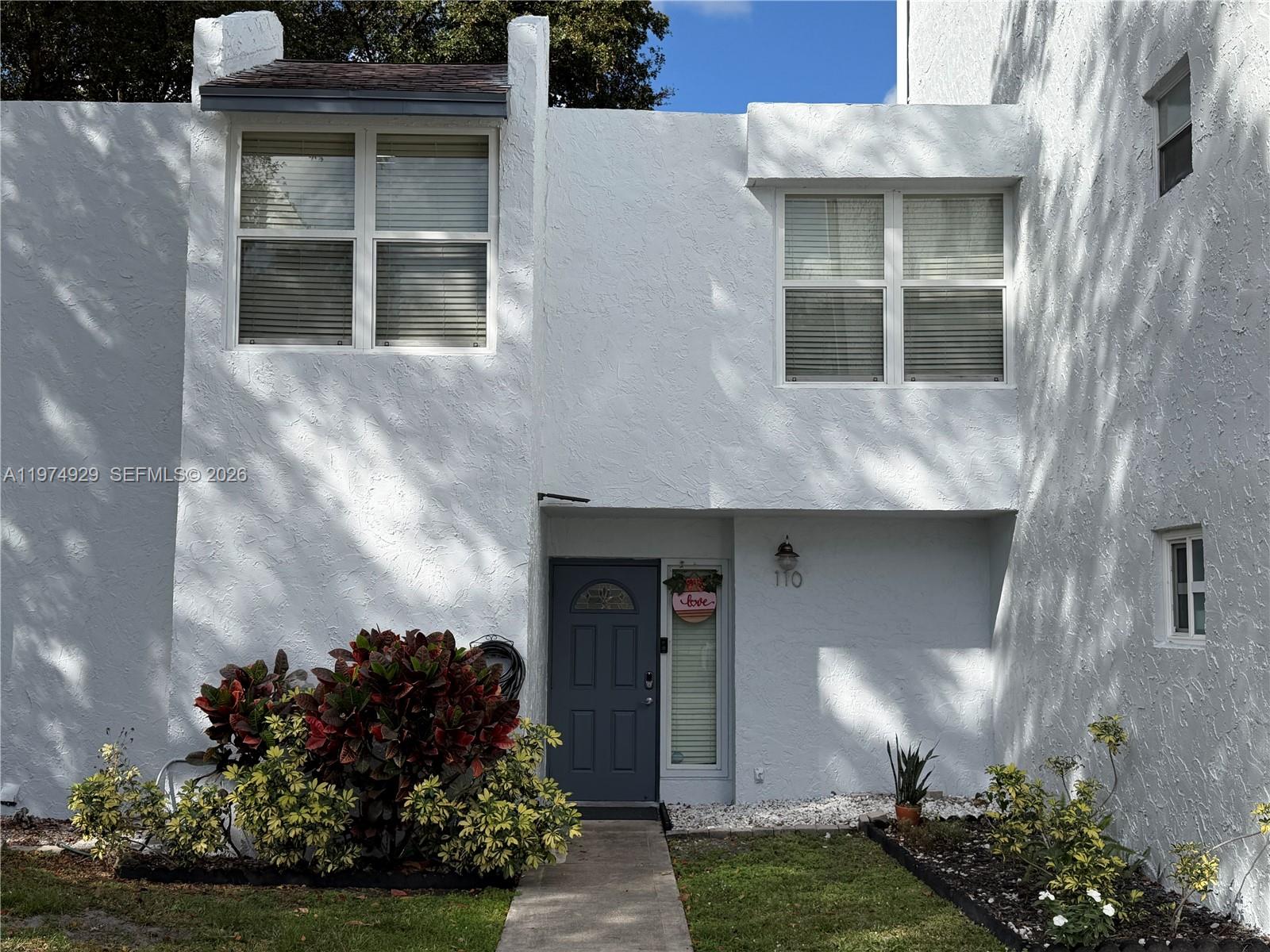 9410 Live Oak Pl #110