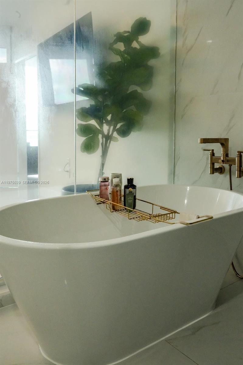 711 NE 23rd Ter #1506 Miami, FL 33137