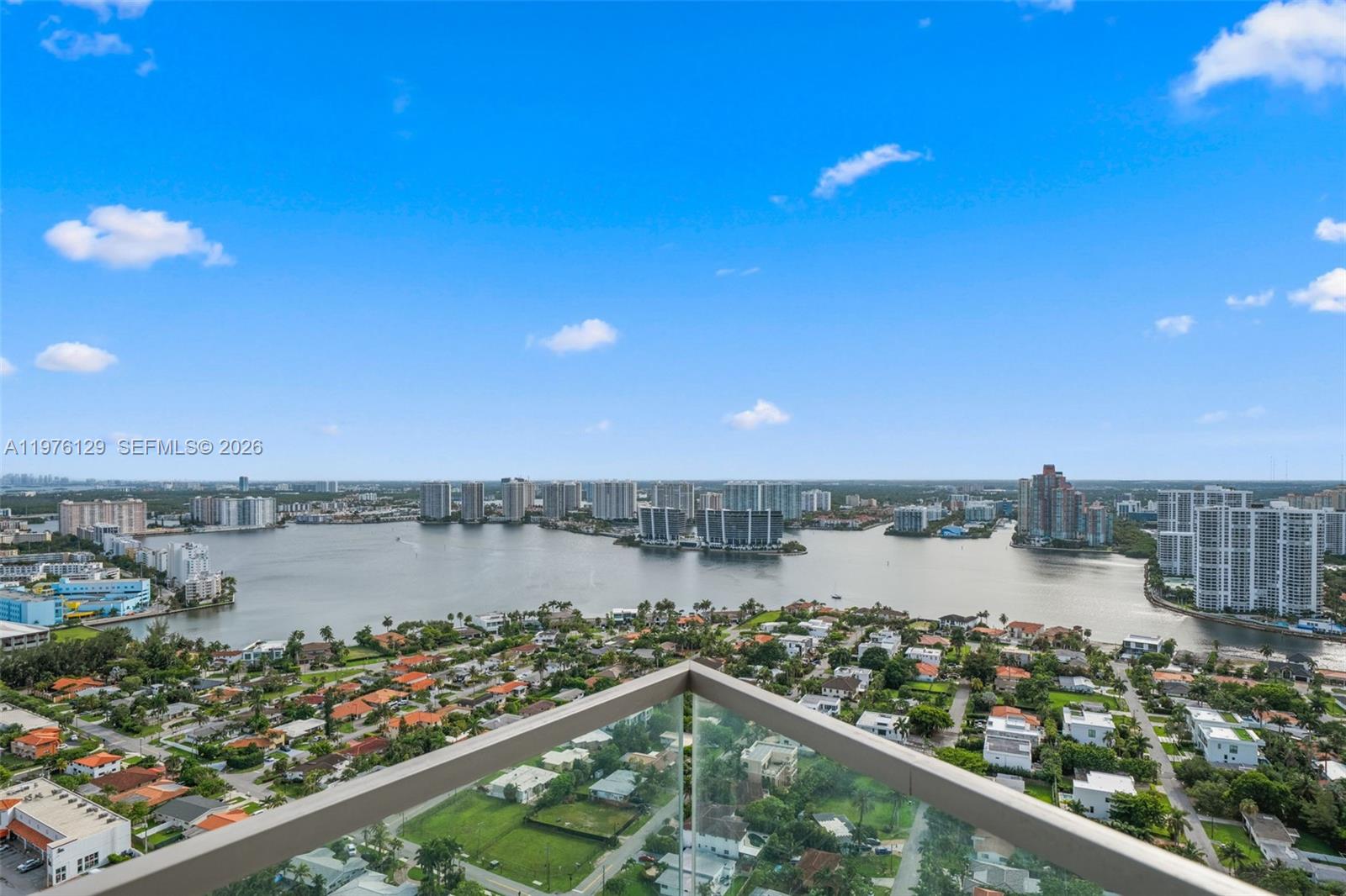 image Residences by Armani Casa15