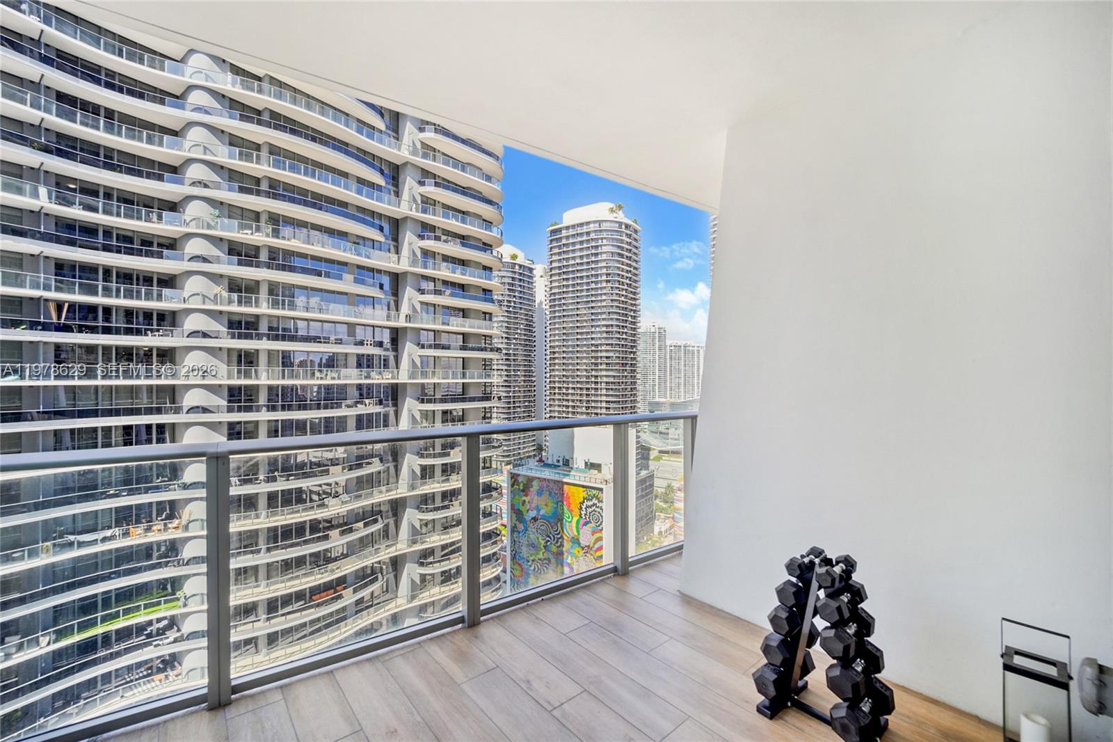 1010 Brickell Ave #2907 Miami, FL 33131