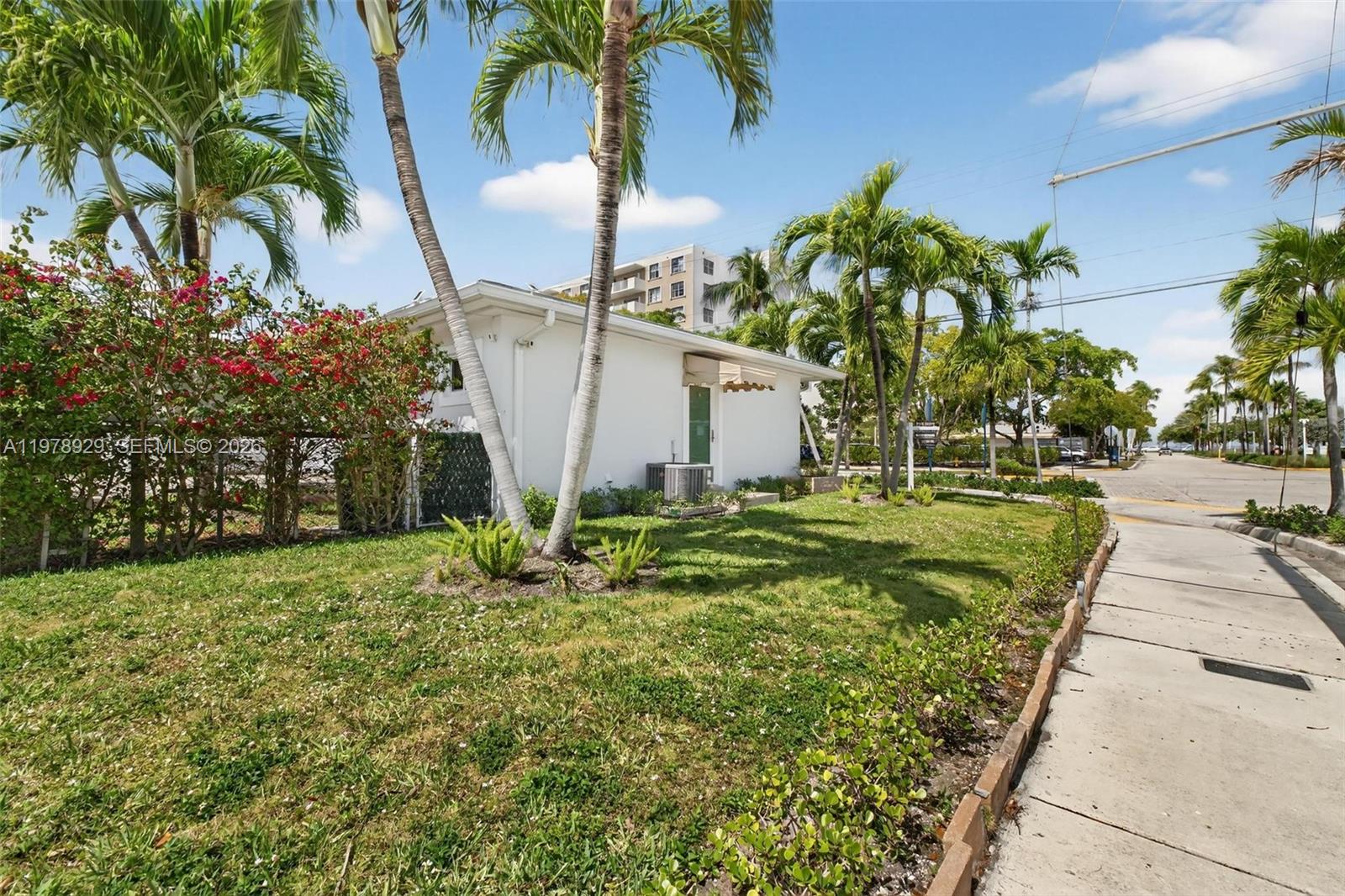 1470 N Treasure Dr North Bay Village, FL 33141