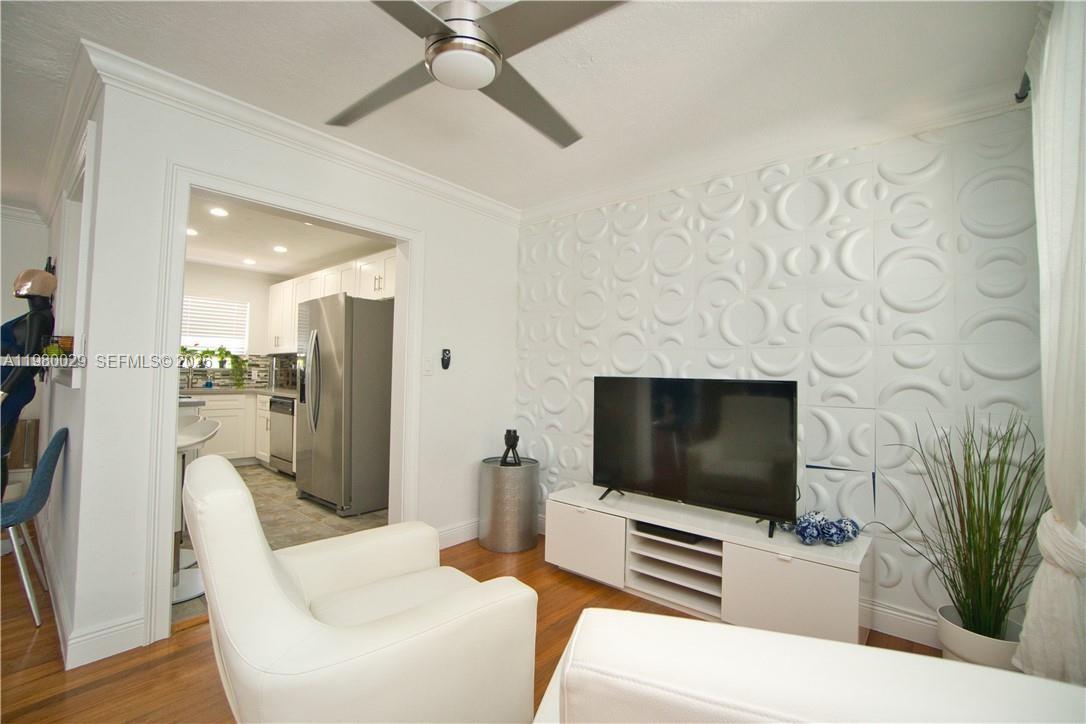 1419 N 16th Ct Hollywood, FL 33020