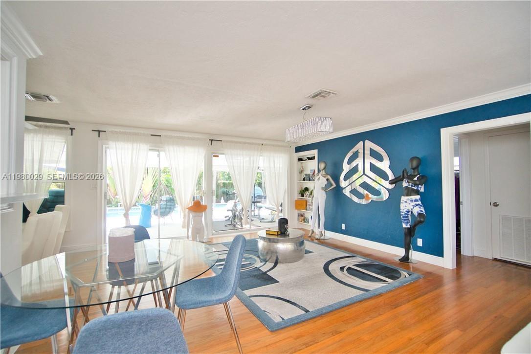 1419 N 16th Ct Hollywood, FL 33020