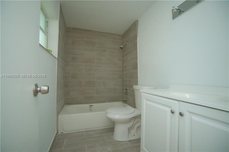 1419 N 16th Ct Hollywood, FL 33020