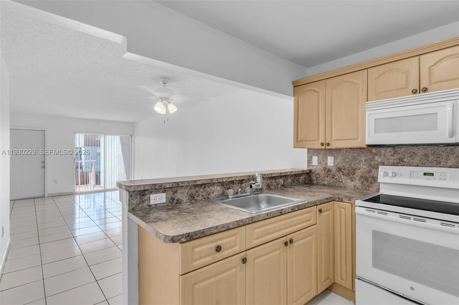 15421 SW 81st Cir Ln #28 Miami, FL 33193