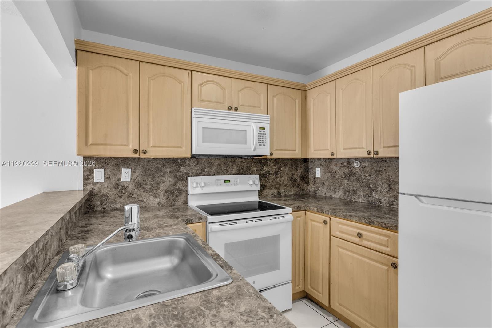 15421 SW 81st Cir Ln #28 Miami, FL 33193