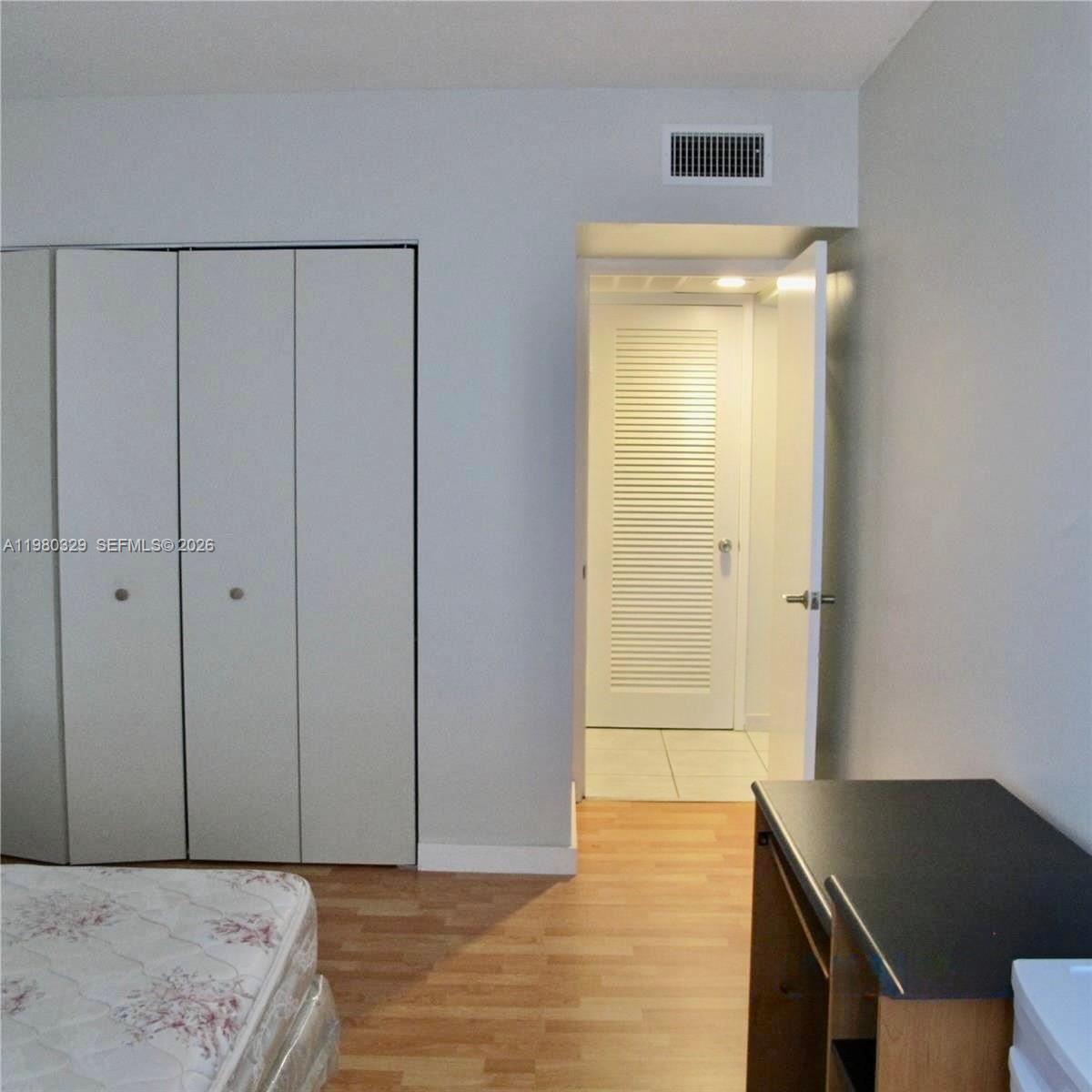 400 Kings Pt Dr #812 Sunny Isles Beach, FL 33160