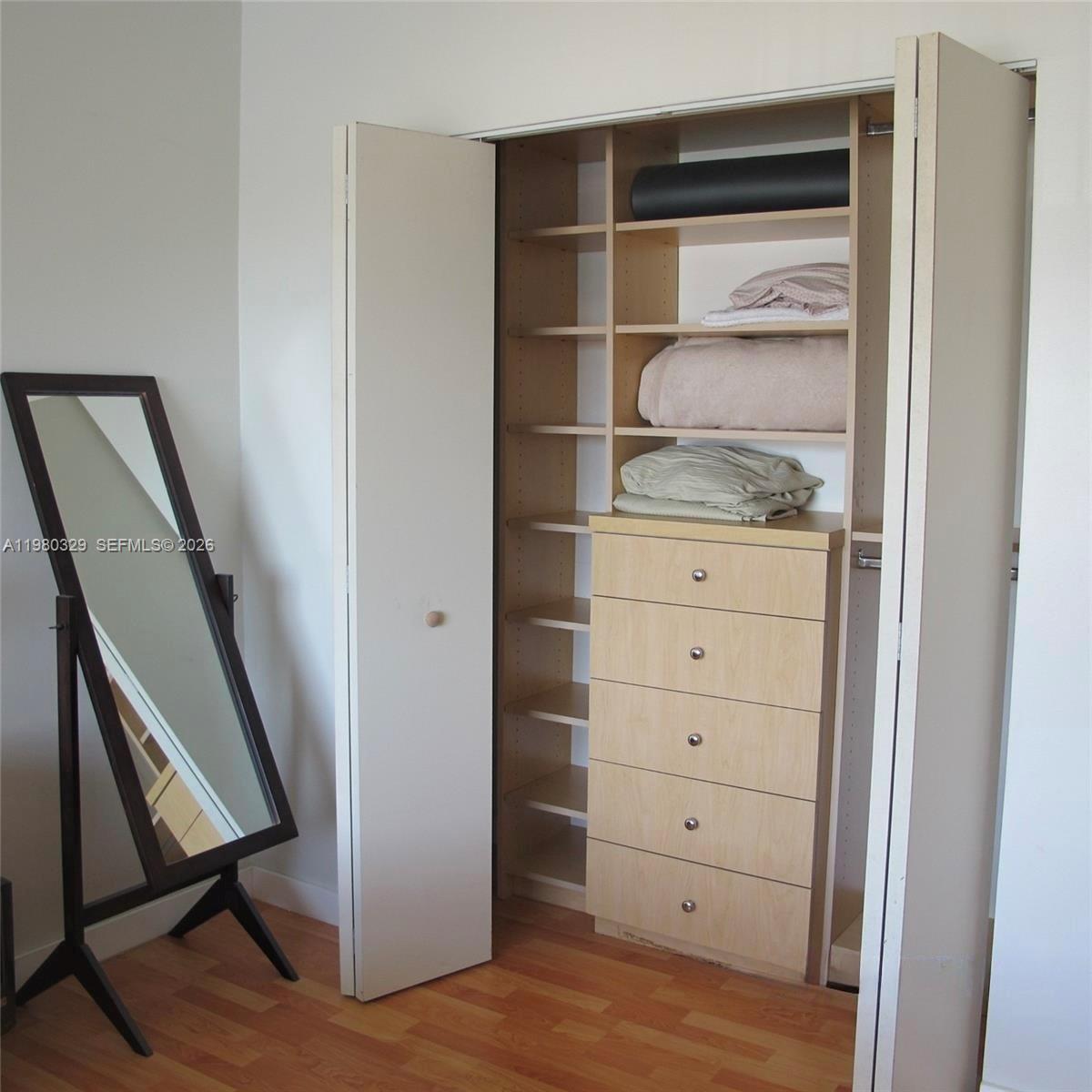 400 Kings Pt Dr #812 Sunny Isles Beach, FL 33160