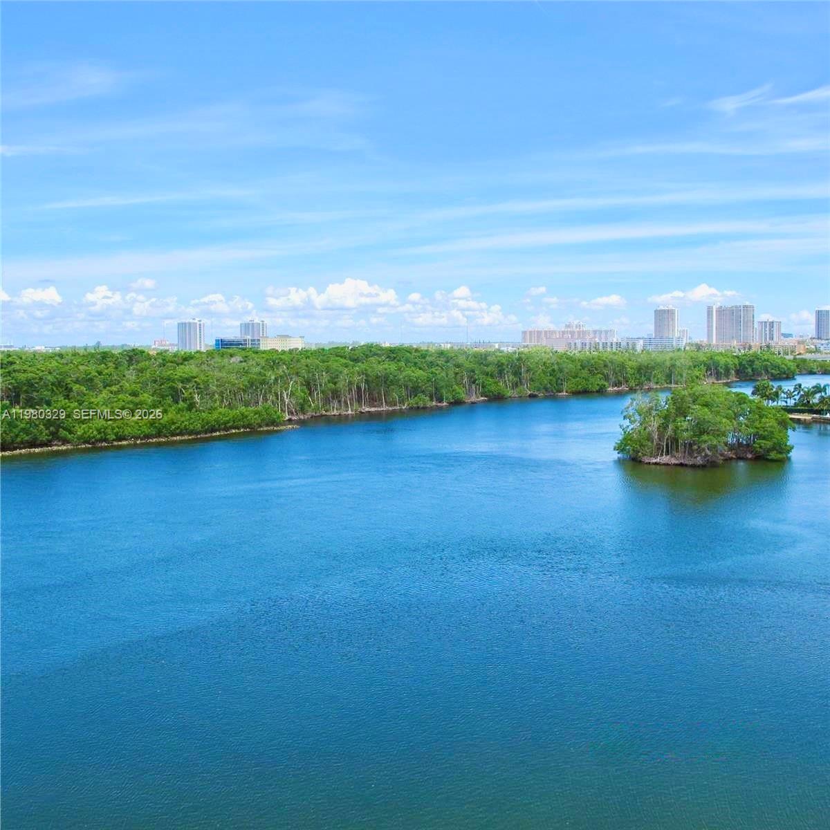 400 Kings Pt Dr #812 Sunny Isles Beach, FL 33160