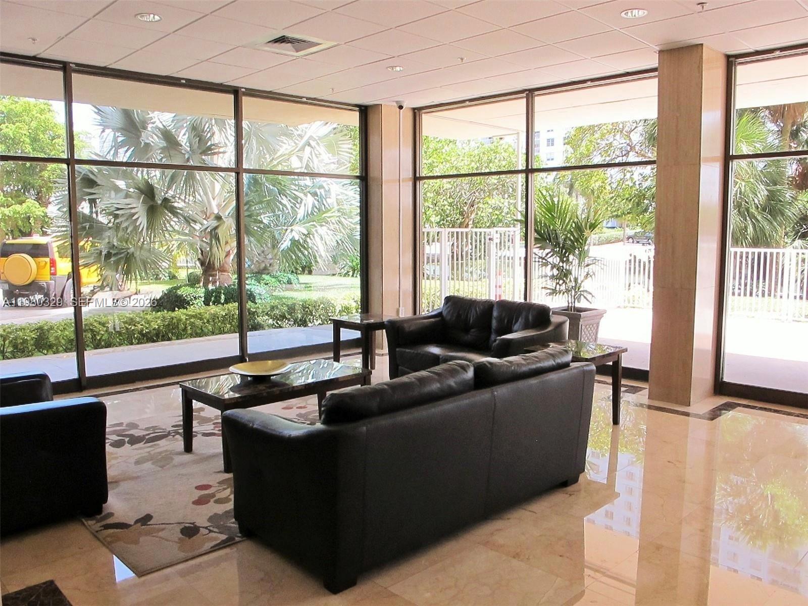 400 Kings Pt Dr #812 Sunny Isles Beach, FL 33160